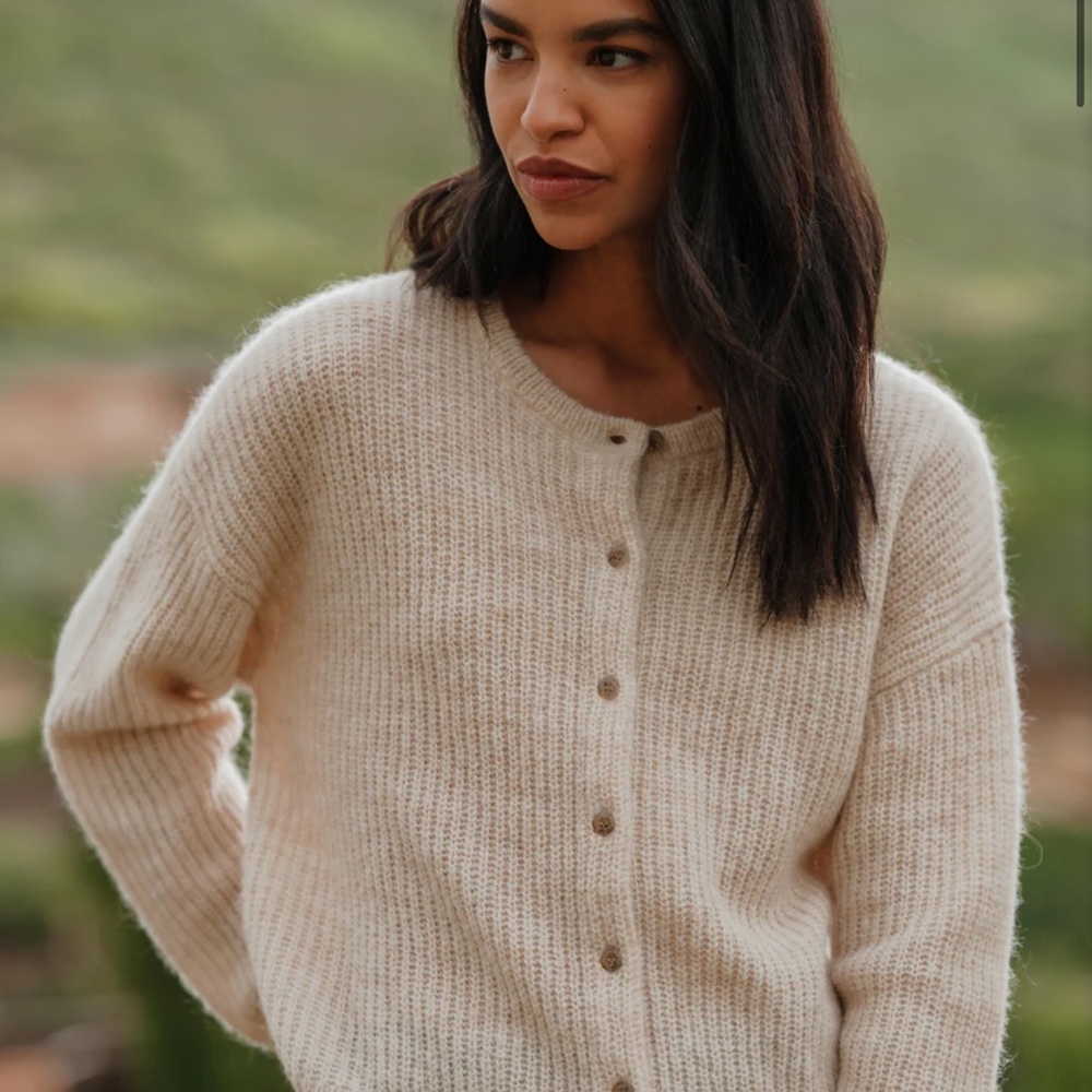 Jenni Kayne Hayes Sweater xs. Color sand.